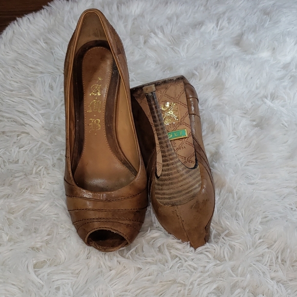 L.A.M.B Vero Guoio Tan Pumps 6 - Picture 3 of 5